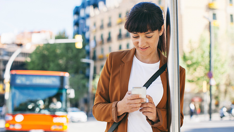 movilidad del futuro autobús confebus